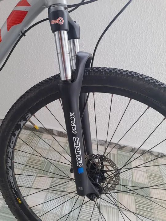 Bicicleta First Deore 100% Shimano Aro 29 - Foto 5
