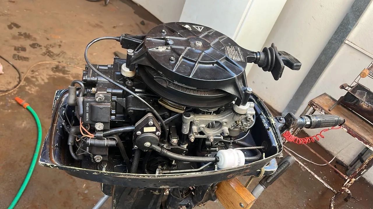 Motor de popa 25 hp  - Foto 2