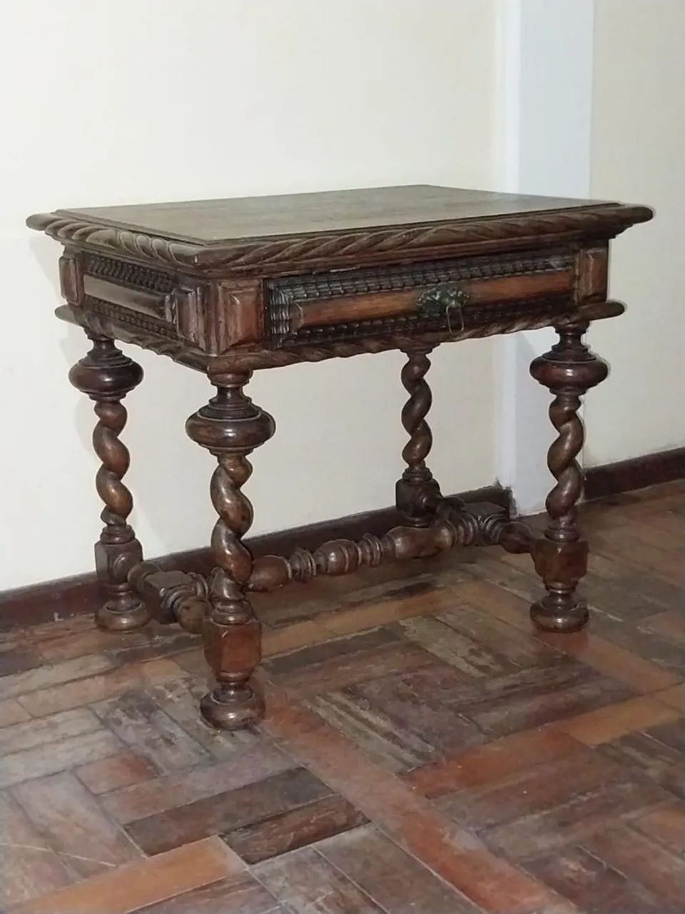 Mesa Manuelina de Madeira Maciça - Autêntica e imponente64276675417857120