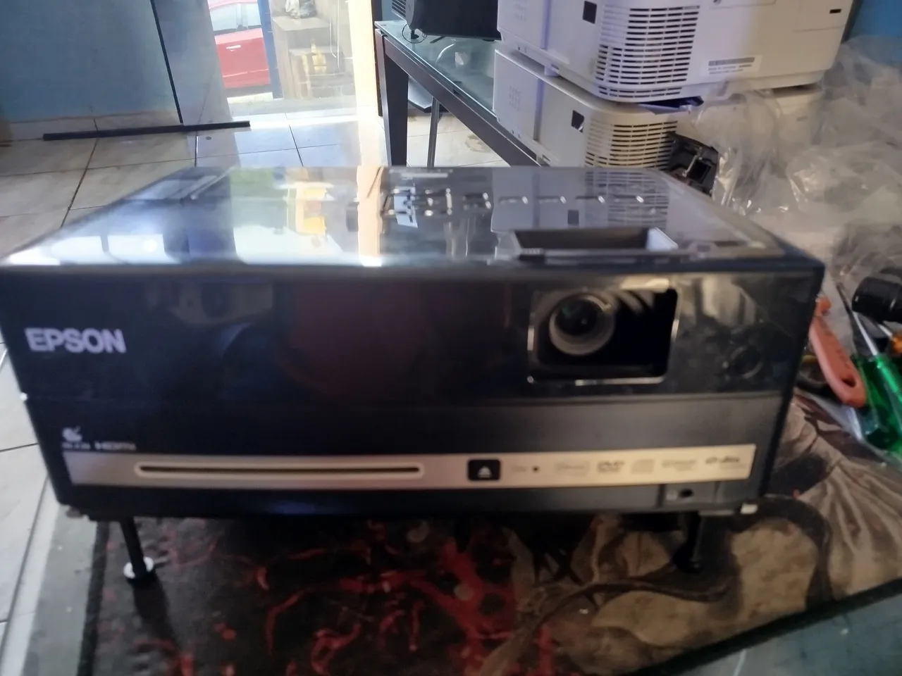 Projetor Epson 2800 lumens HDMI lâmpada nova