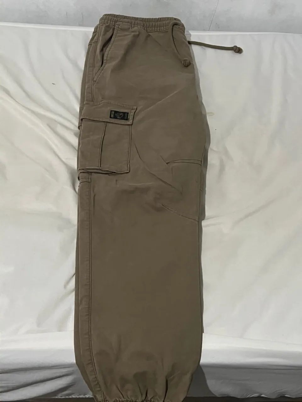 Calça Cargo DNWR Bege - Nova - Foto 5