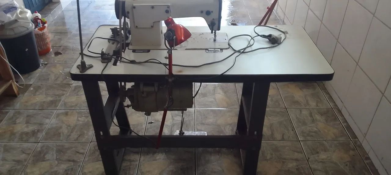 Máquina costura industrial 
