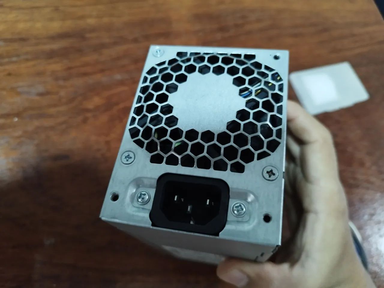 Fonte de PC HP 240W - Foto 4