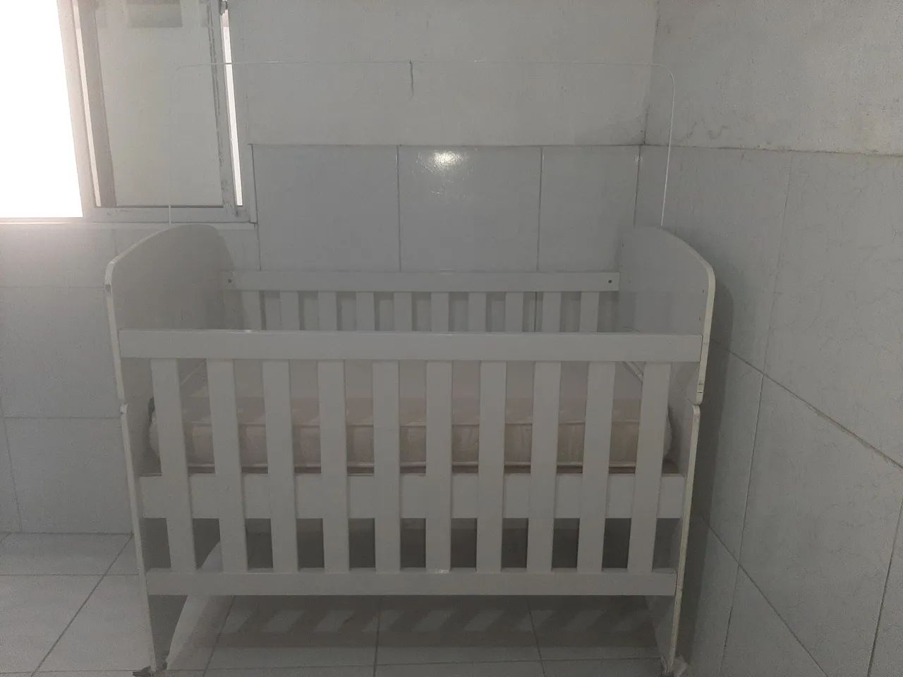 Berço americano 3 em 1 com capa protetora nao passa xixi 