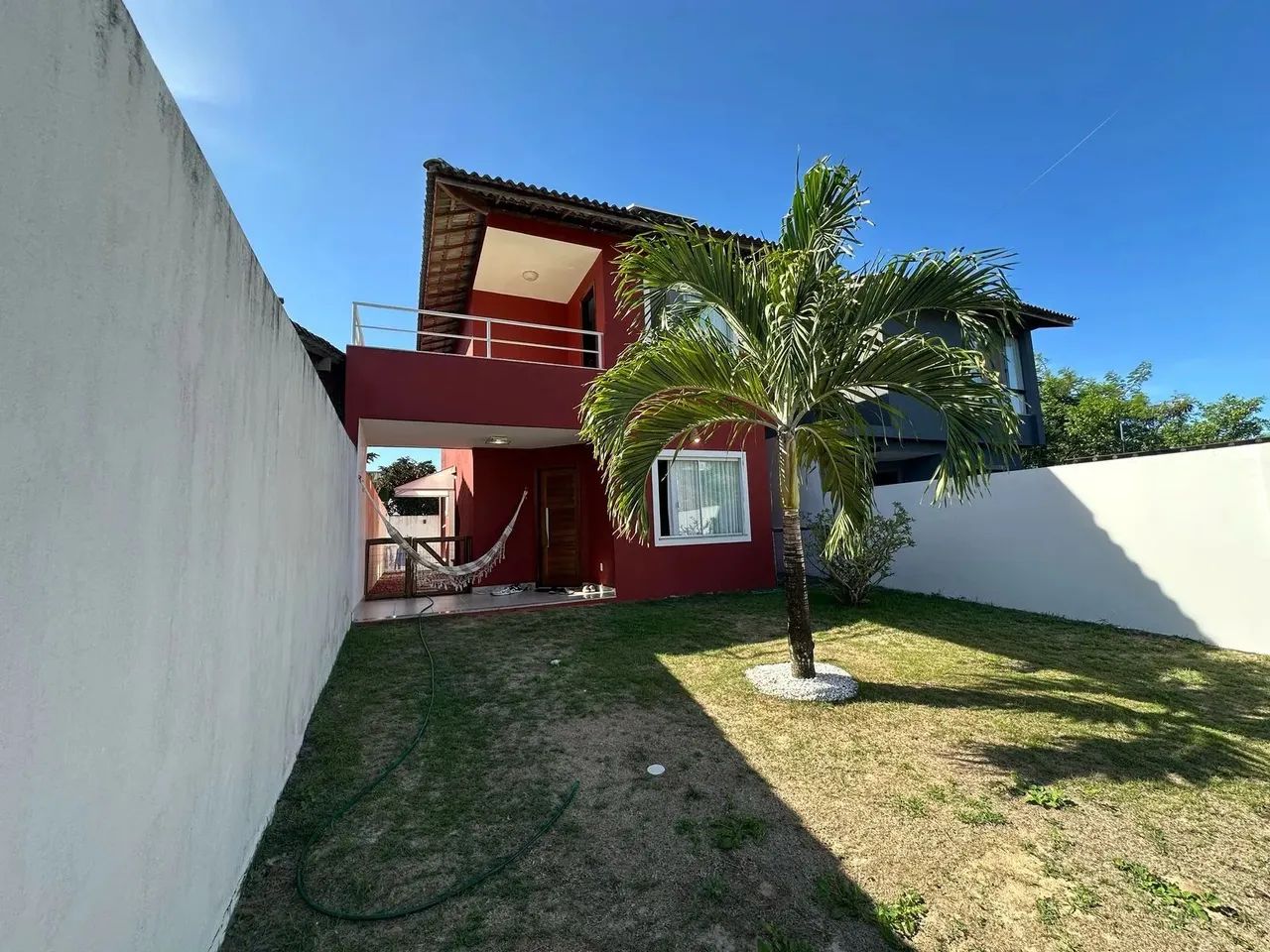 Casa duplex no Condomínio Betaville /Abrantes / 03 suítes - Foto 3