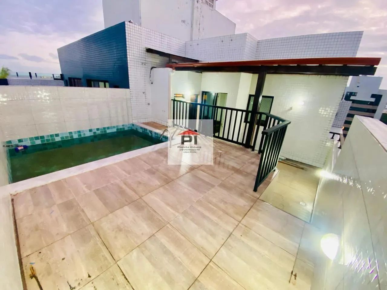 Cobertura para Venda em Salvador, ARMAÇÃO, 4 dormitórios, 2 suítes, 4 banheiros, 4 vagas