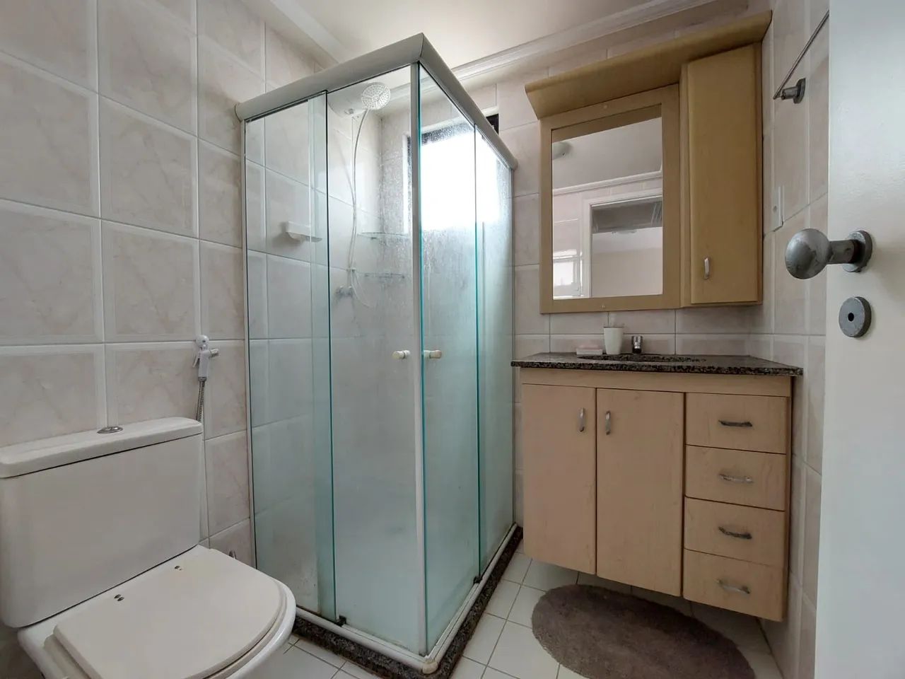 75m² mobiliado, 2/4, sala, varanda, banheiro social, cozinha, área de serviço e garagem - Foto 14