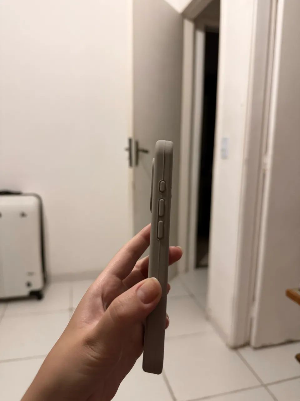 Capinha Iphone 16 Pro | Cinza  - Foto 2