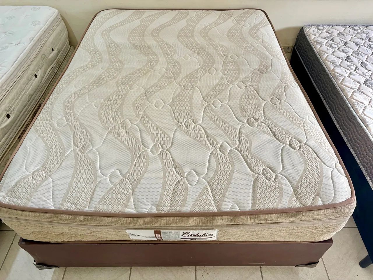 Cama box de casal Queen , cama Queen , conjunto de casal  - Foto 4
