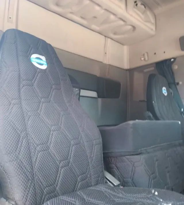 Volvo fh 440 6x2 globetrotter 2011 - Foto 4