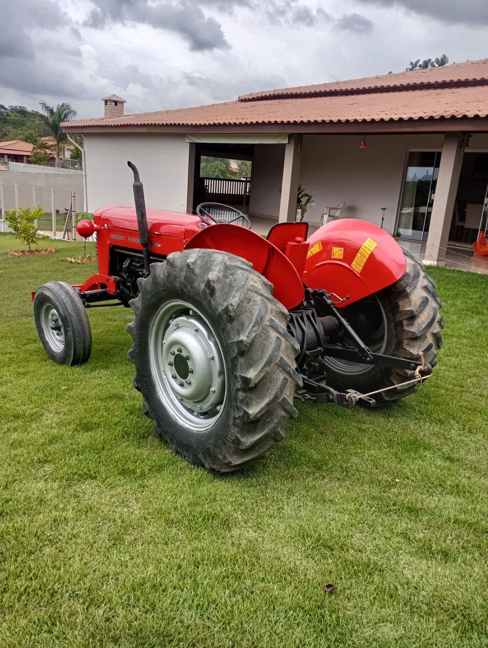 Massey Ferguson 65x em ótimo estado motor, pneus, hidráulico tudo ok  - Foto 3