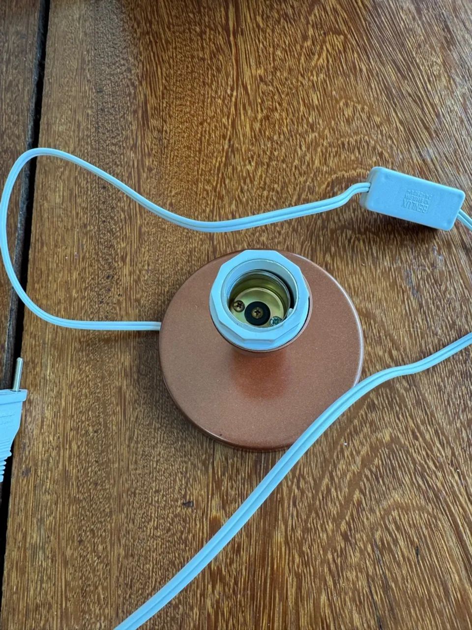 Abajur de Mesa Moderno - Foto 4