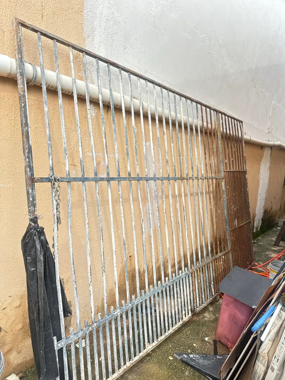 Vendo portão em ótimo estado 