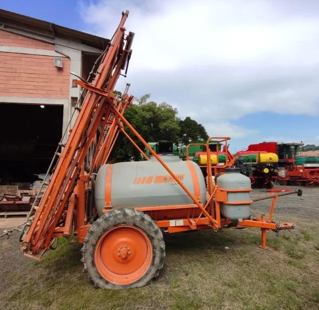 Pulverizador Jacto - AD18 Columbia, 2000 litros. Fabricação 2014 - Foto 5