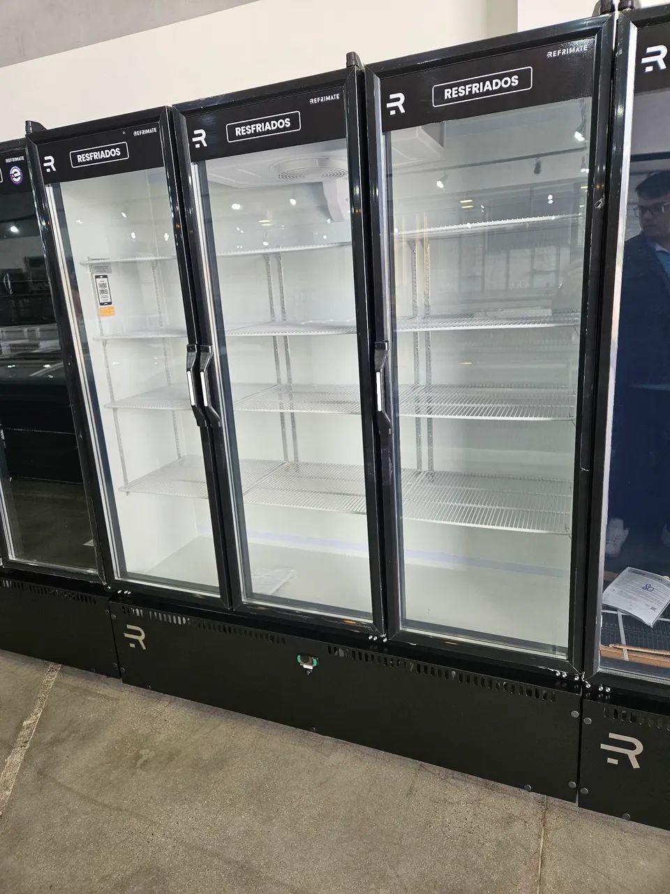 auto serviço 3 portas para bebidas e lacticínios - a pronta entrega 