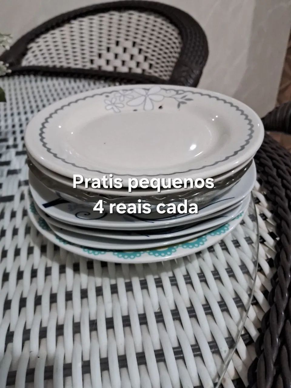 Pratos pequenos - 4 reais cada