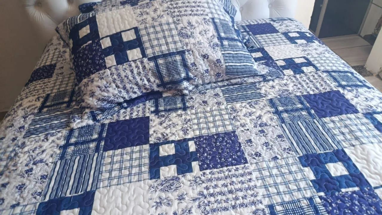 Vendo cama box de casal completa, com colchão e cabeceira.<br> - Foto 3