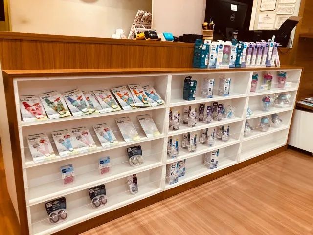 Balcão caixa com expositor - Foto 2