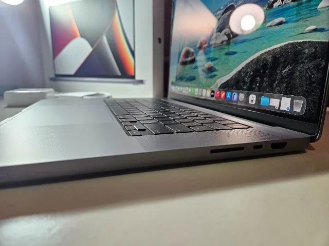 MacBook Pro M1 Max 32GB 1TB 16