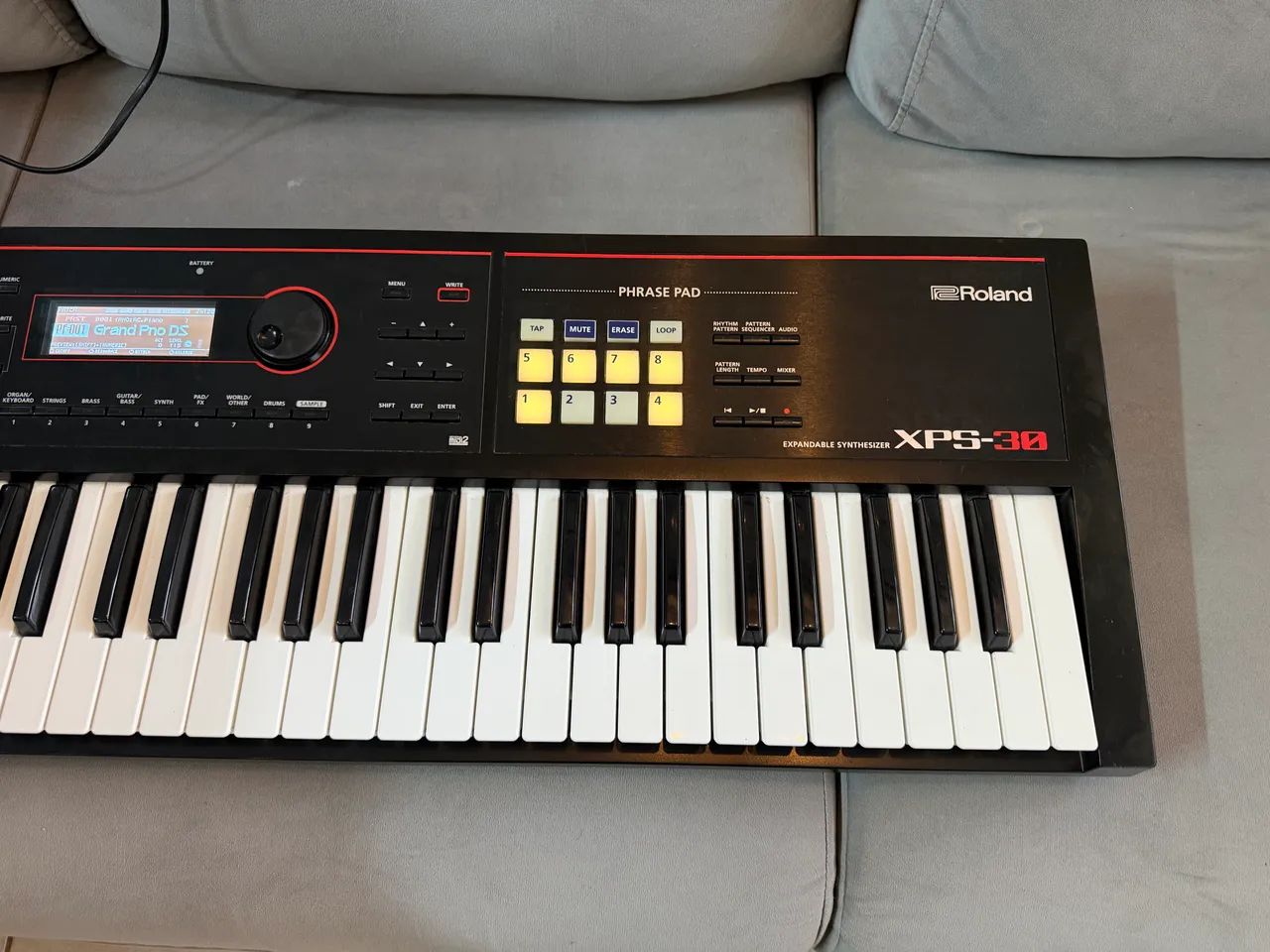 Roland Xps 30 teclado sintetizador - Instrumentos musicais