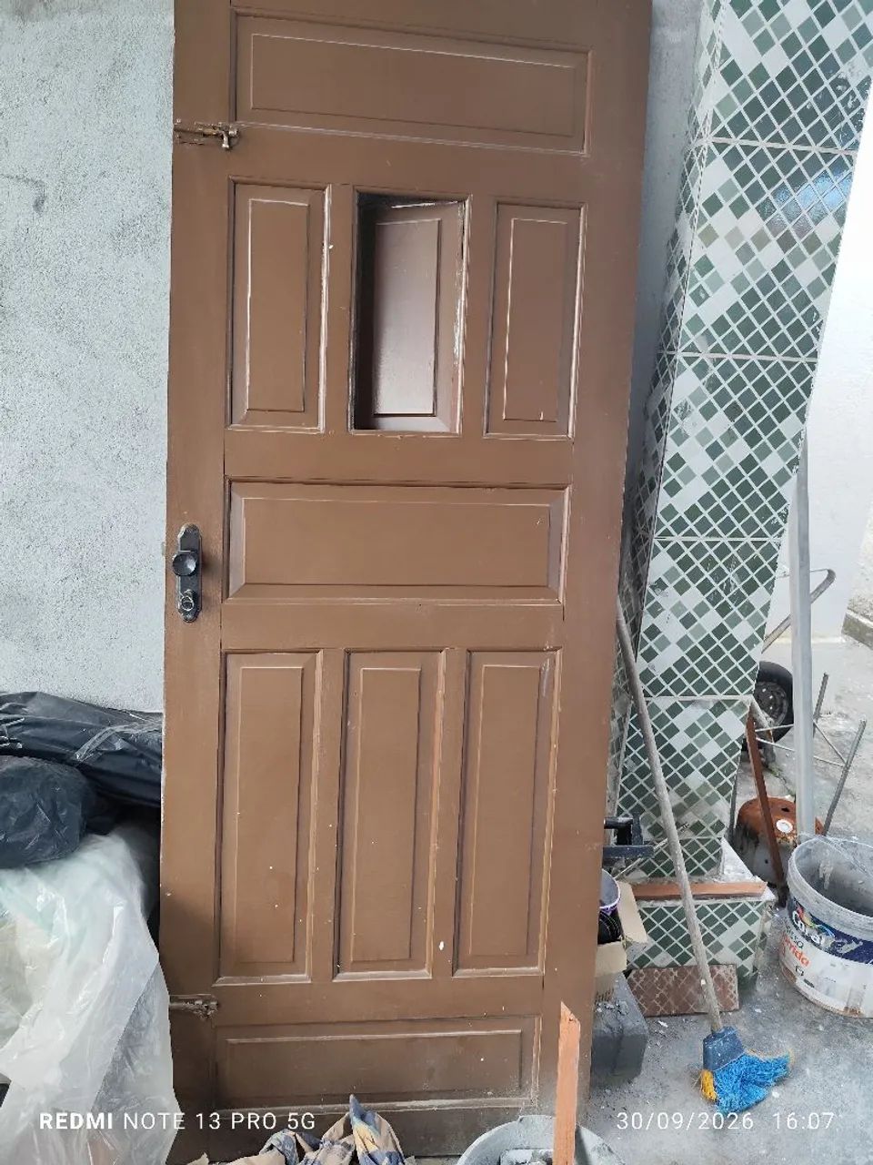 Vendo duas portas de madeira de Maciça  - Foto 3
