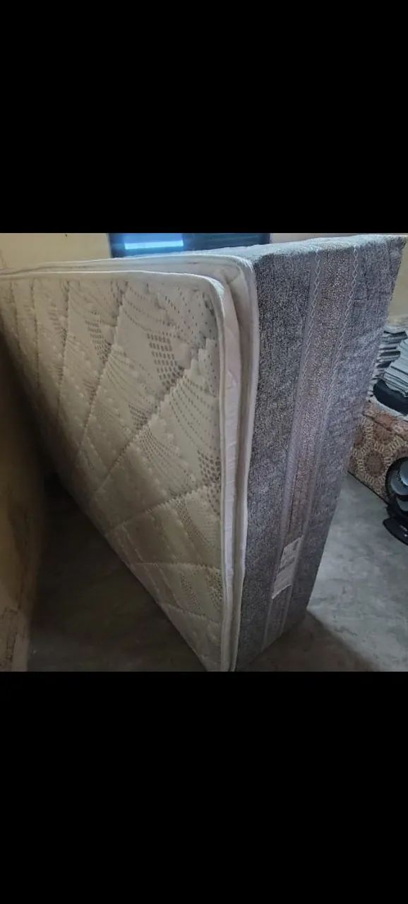 Cama de Casal - Semi Nova - Oportunidade Única 