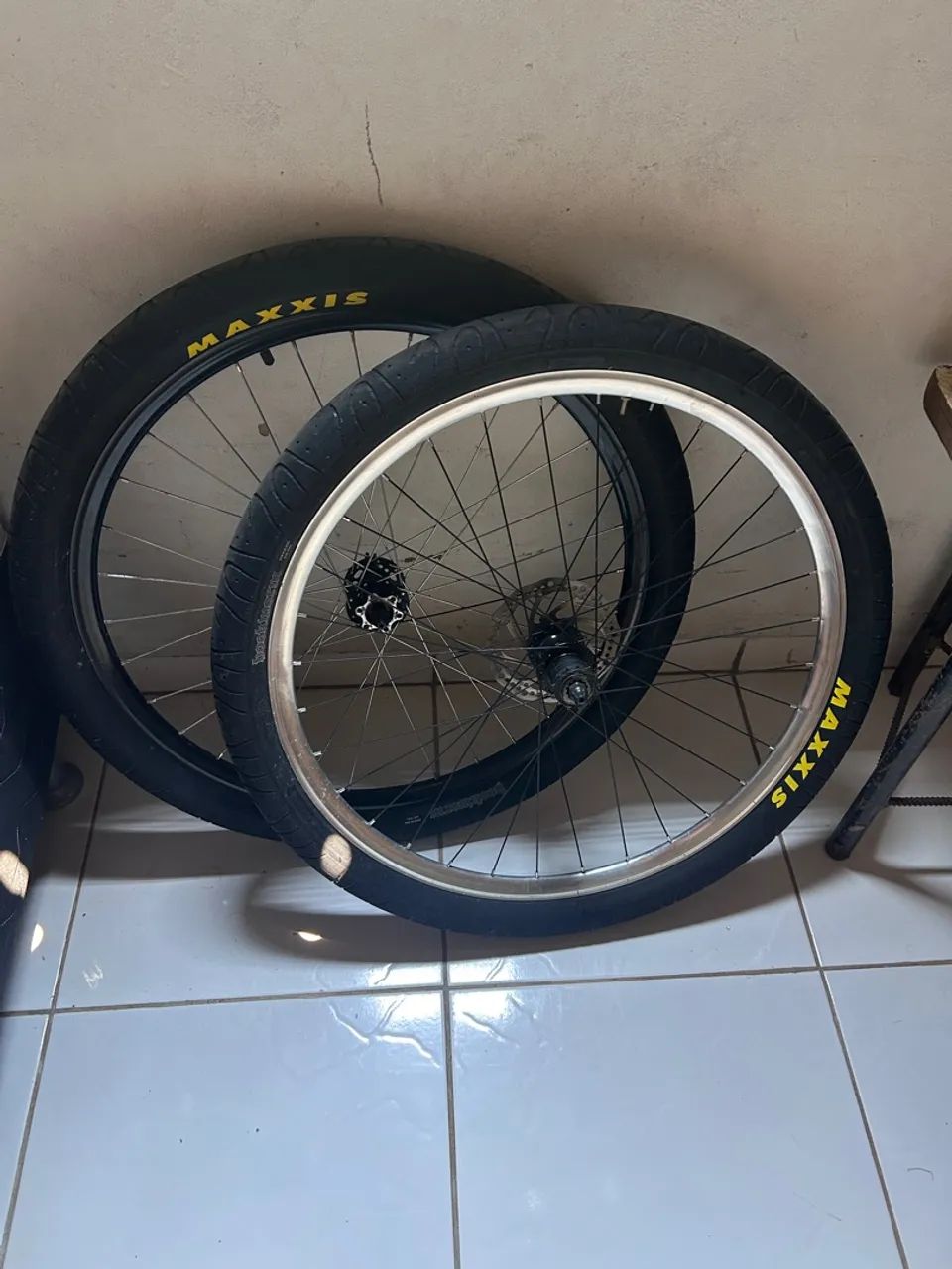 Par de roda 29 com maxxis