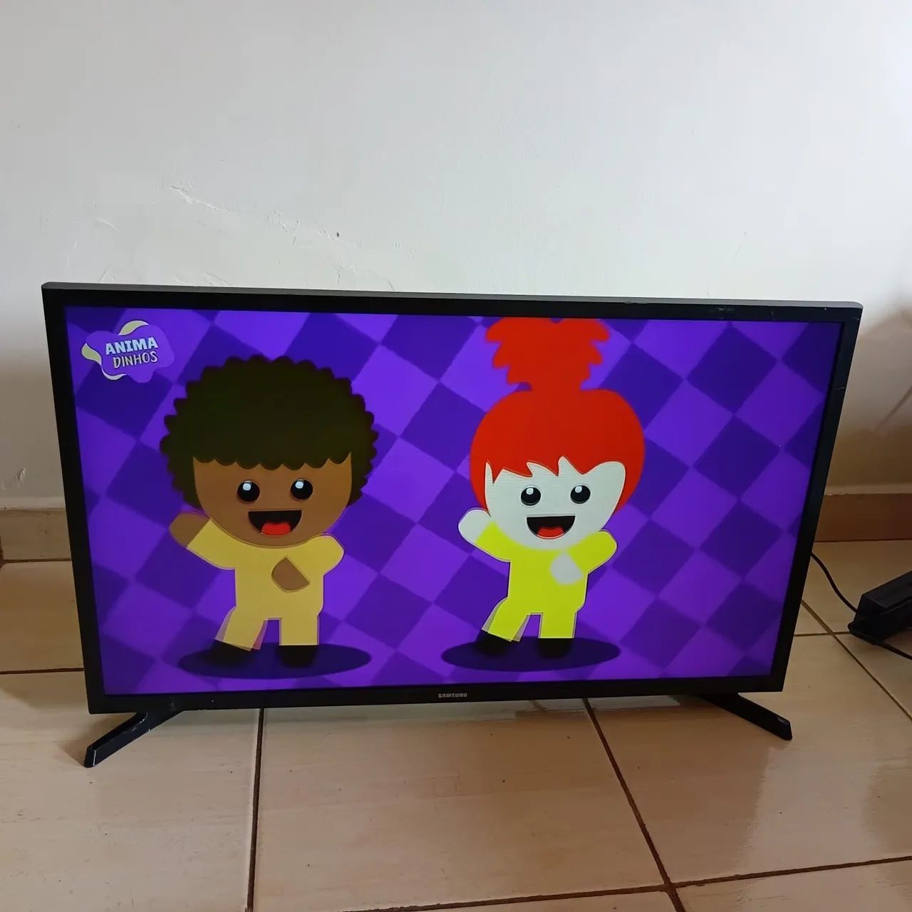 Smart TV Samsung tizen 32 polegadas wiffi  - Foto 5