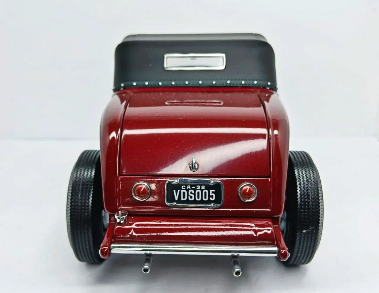 自動車 Coca-Cola Ford Roadster 1/18 ミニカー フランス ソリド（solido） フォードロードスター コカコーラ