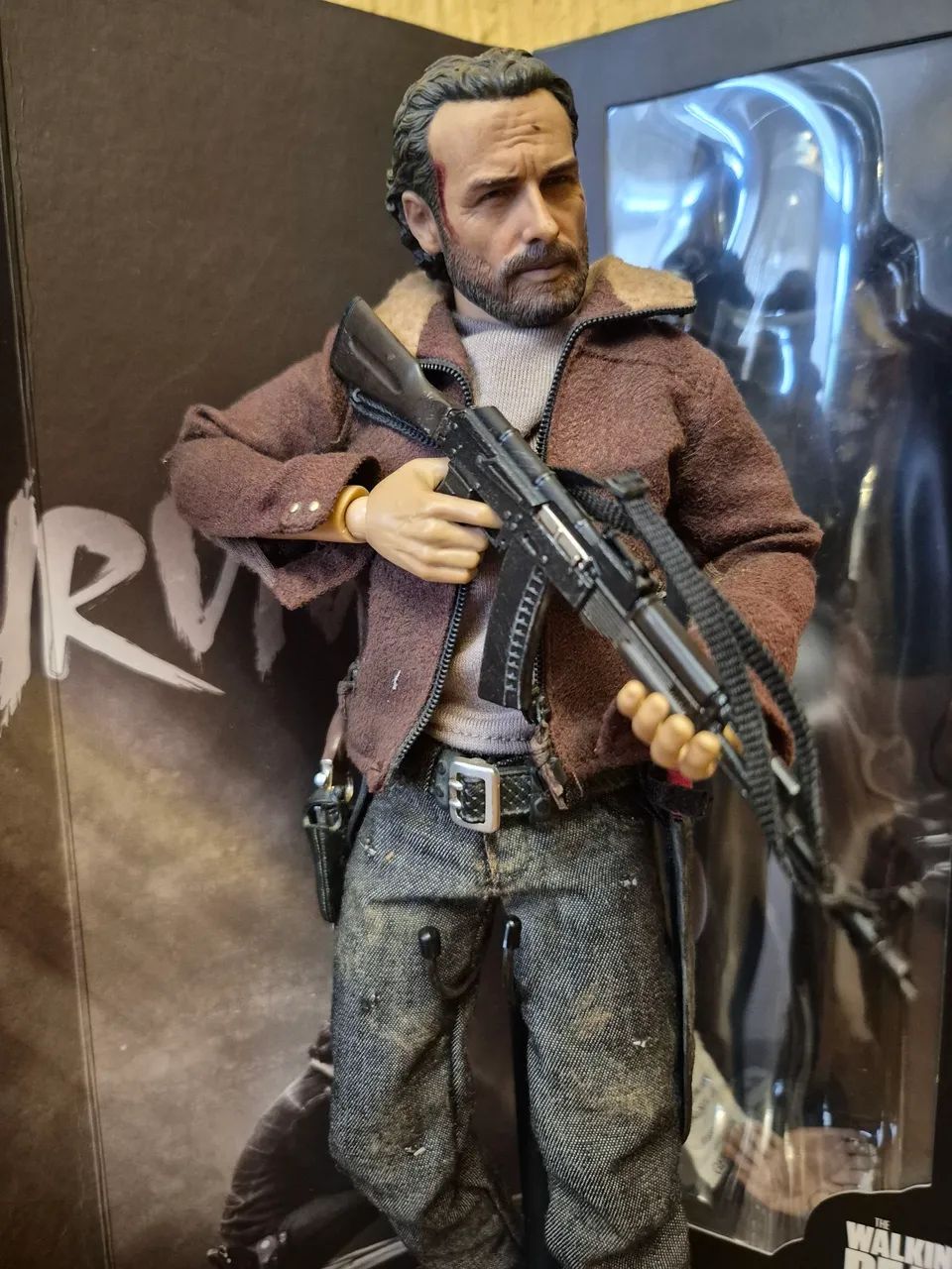 The Walking Dead Rick Grimes Threezero 1/6 com base hot toys extra! - Foto 2
