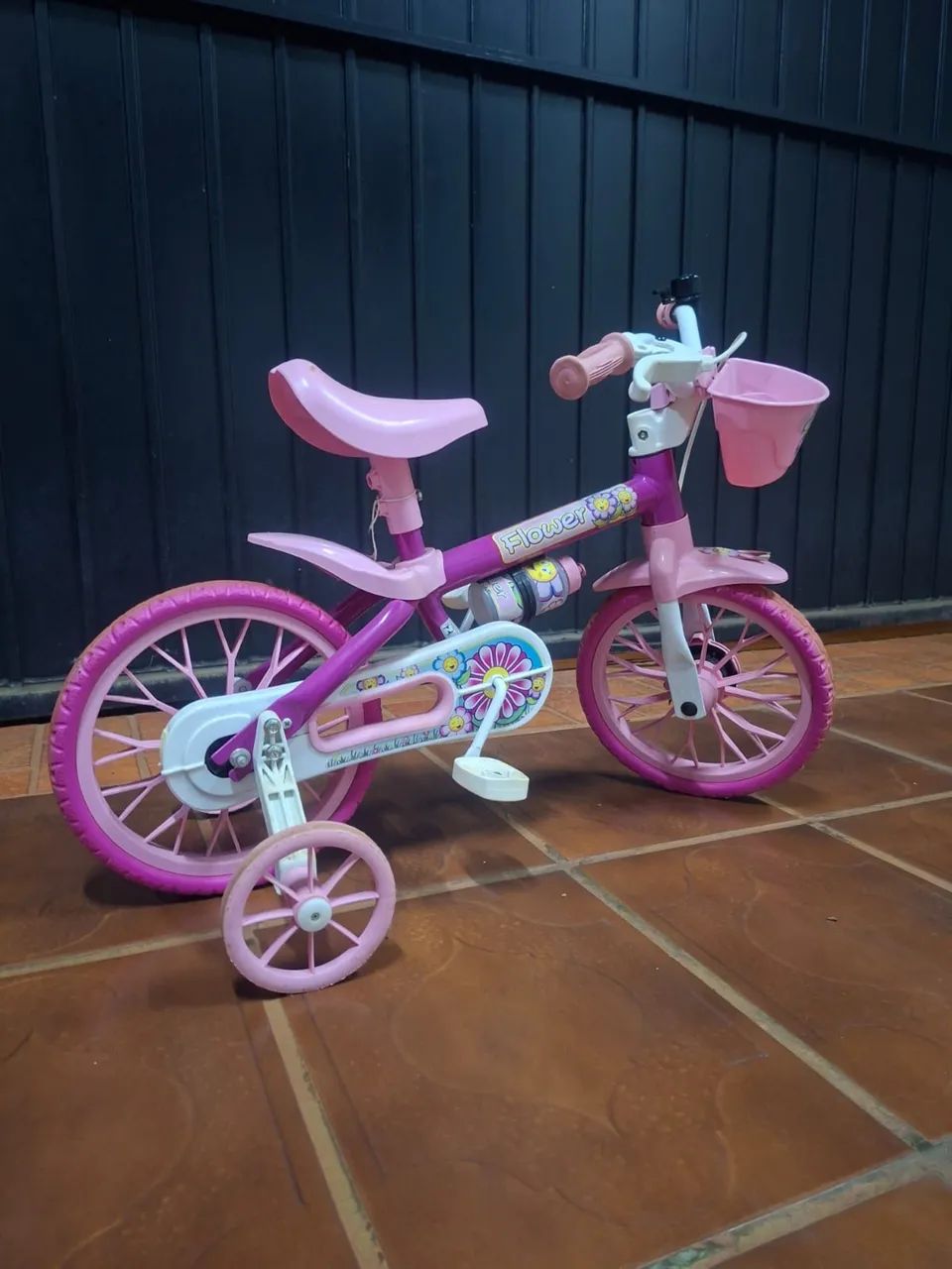 Bicicleta infantil aro 12 com cestinha