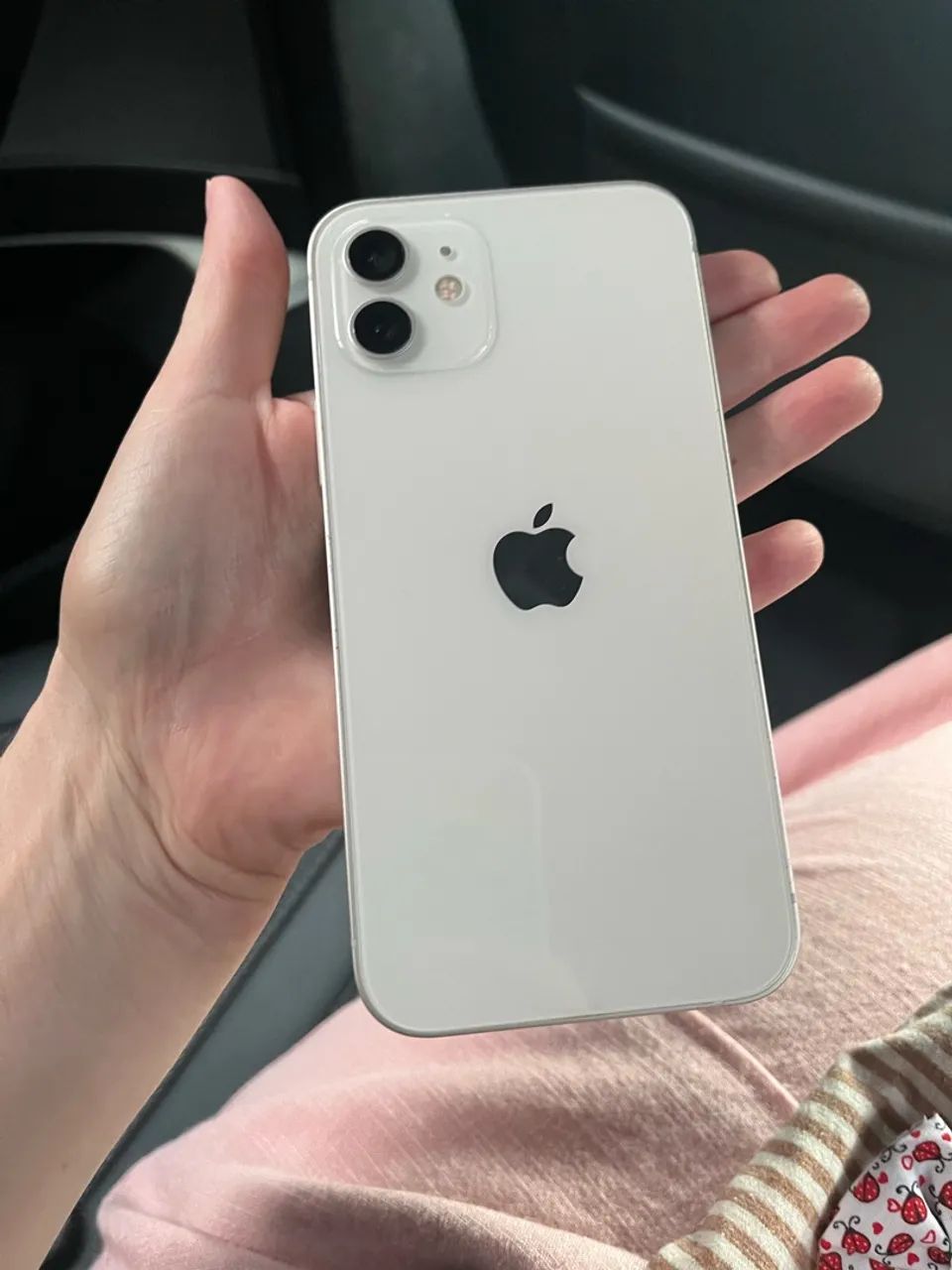 iPhone 12 256g por 1400