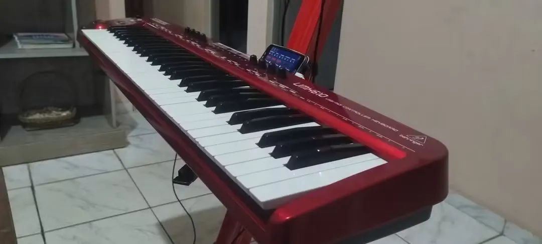 Controlador umx61 da Behringer  - Foto 3