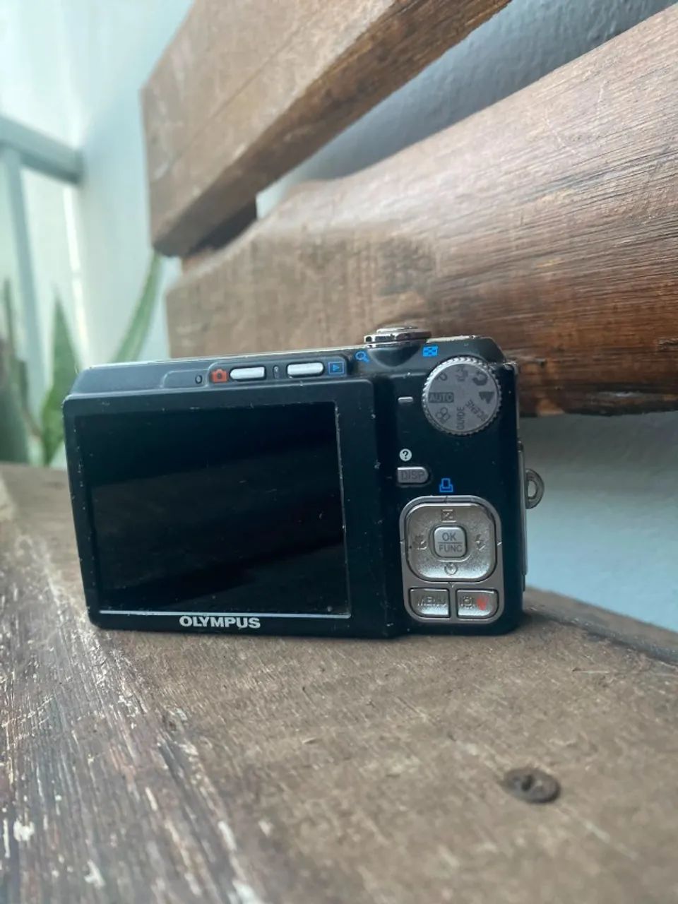 Câmera Digital Olympus FE-340 - Conserto ou Peças - Foto 2