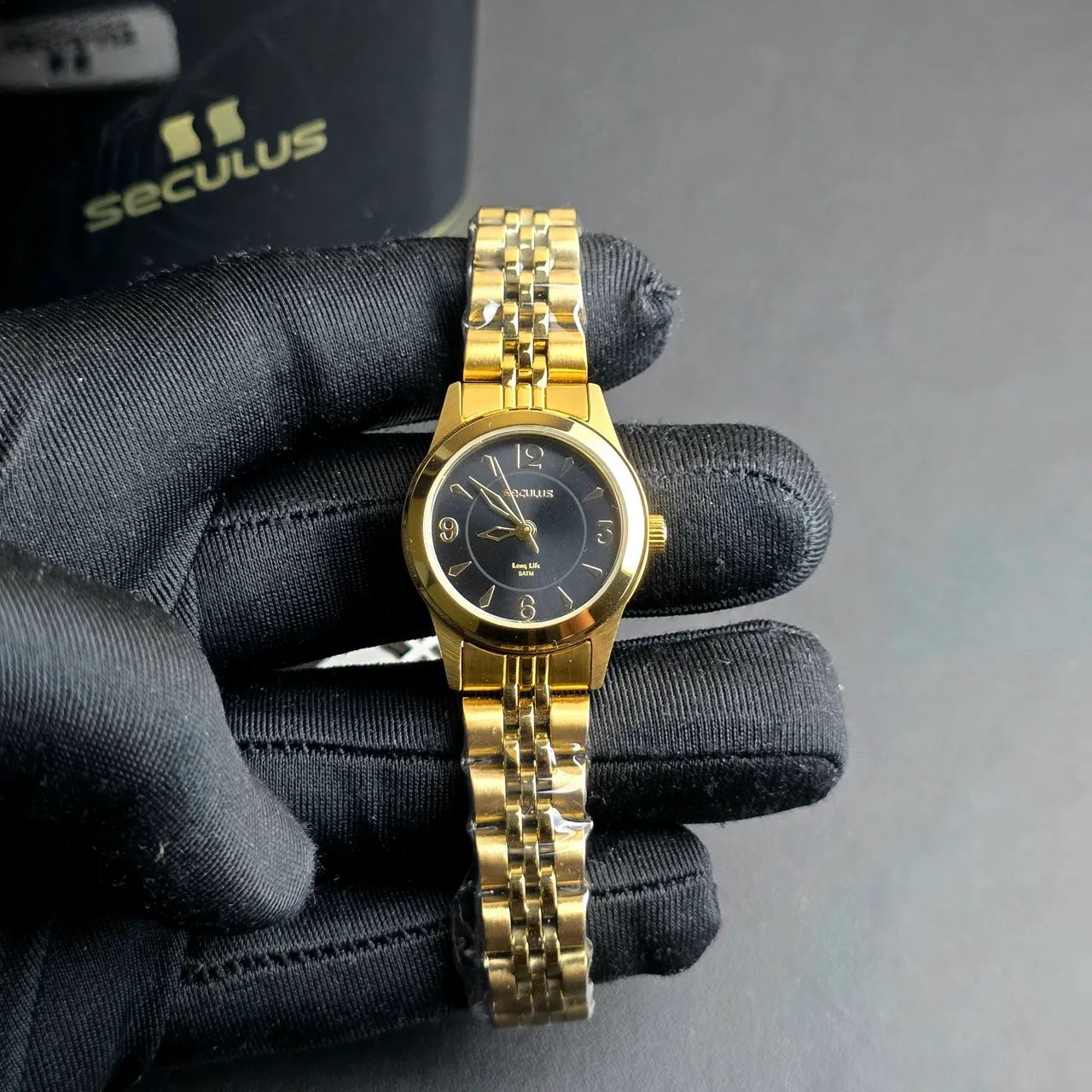 Relógio Seculus dourado feminino 25mm 