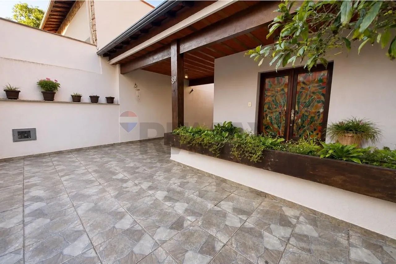 Casa linear a venda no bairro São Mateus com 3 quartos - Foto 2