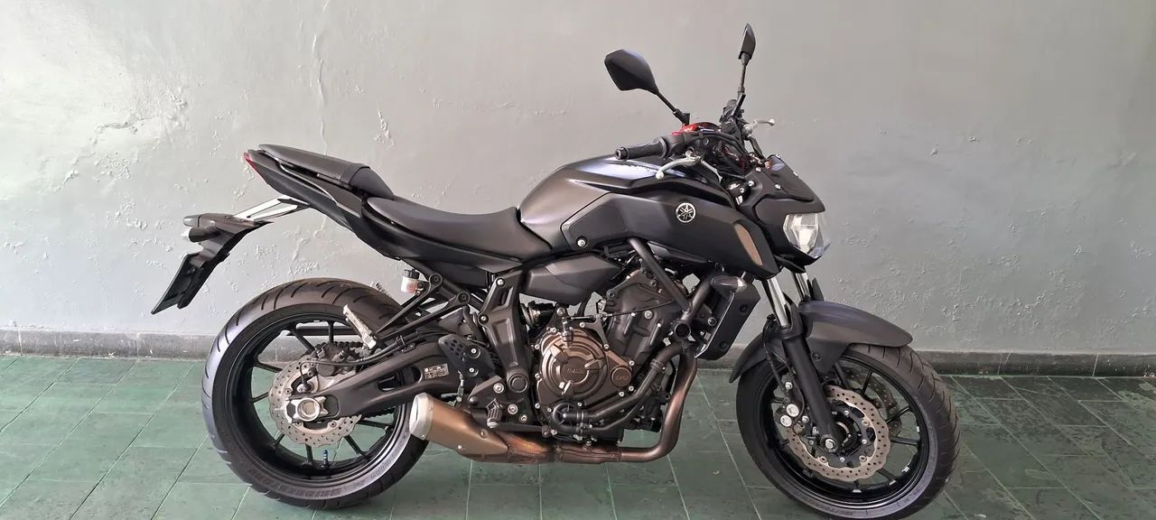  MT-07 ano 2024 com  2.800 km!
