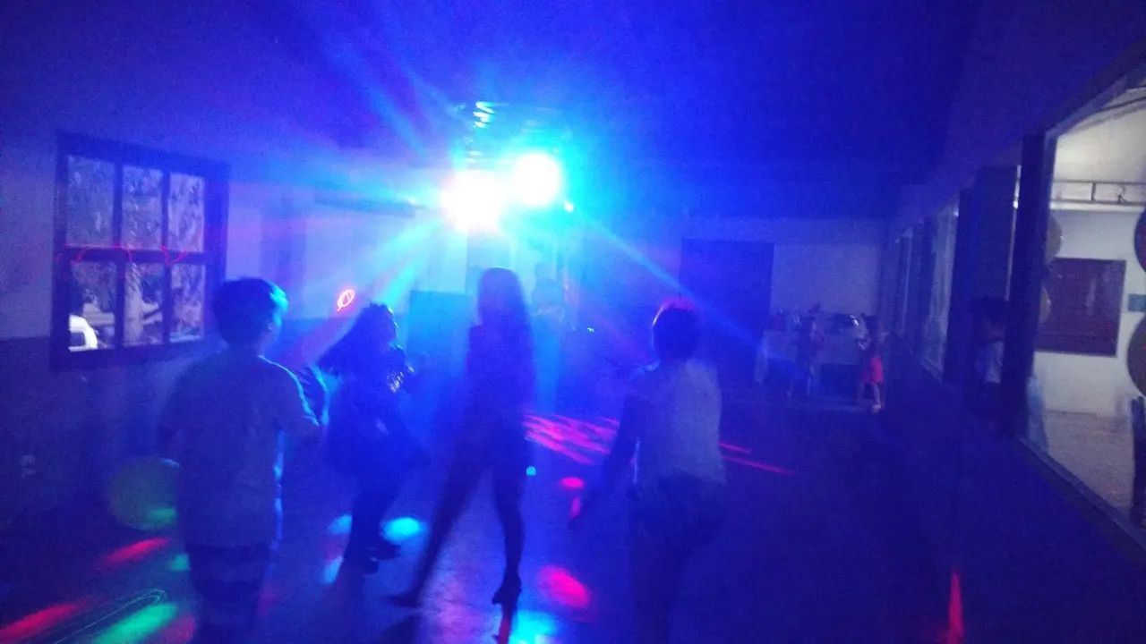 DJ som e iluminação para festa e eventos  - Foto 4