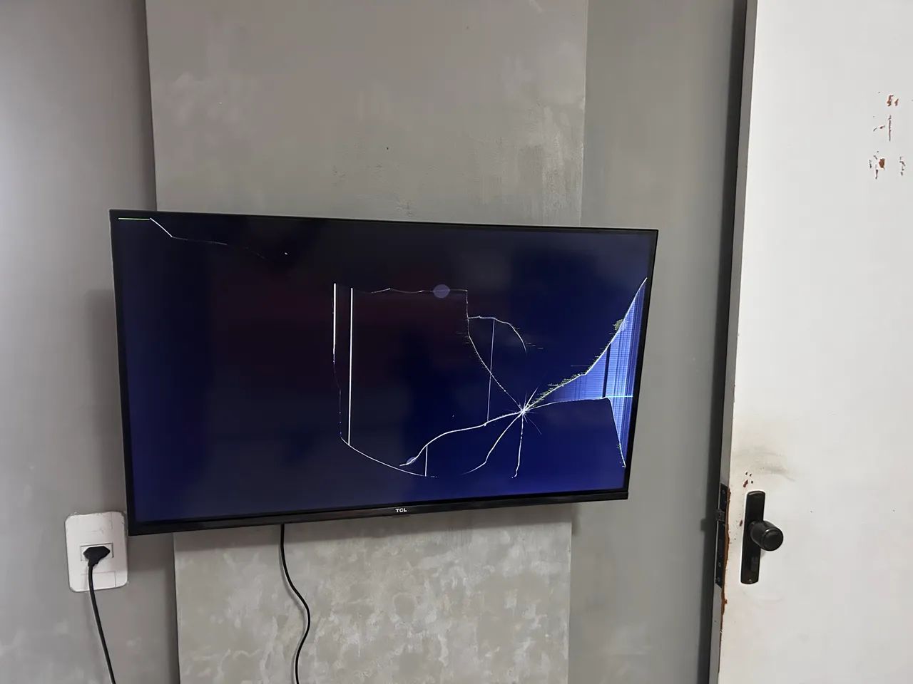 TV TCL 32? COM DEFEITO ( LEIA A DESCRIÇÃO! ) - Foto 2