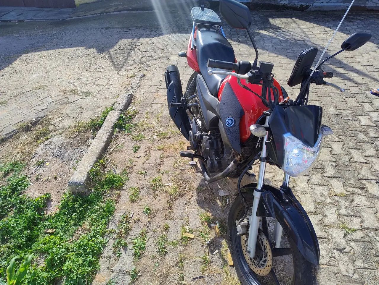 Moto  vermelha  - Foto 5