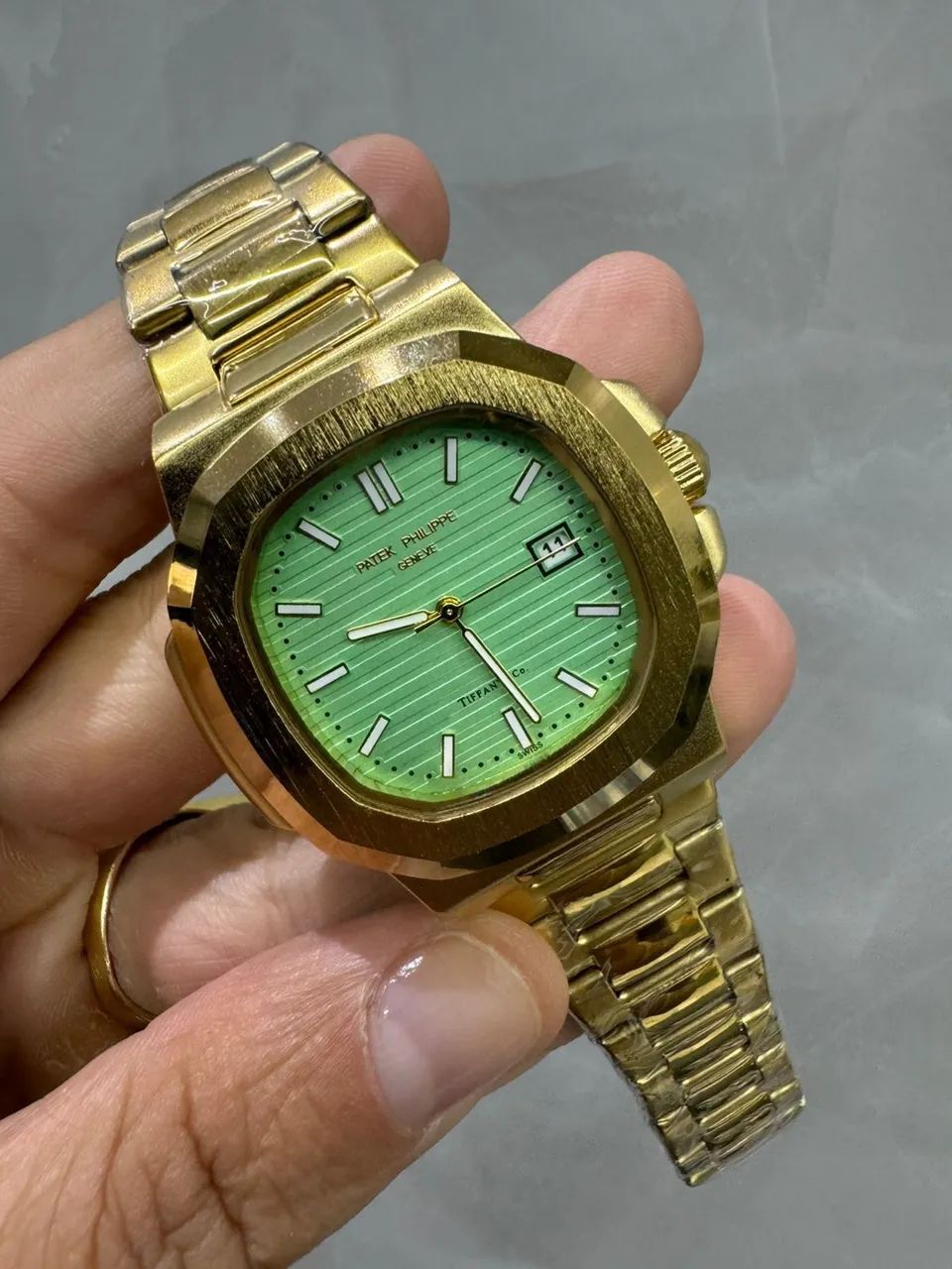 Relógio Patek Philippe série ouro 