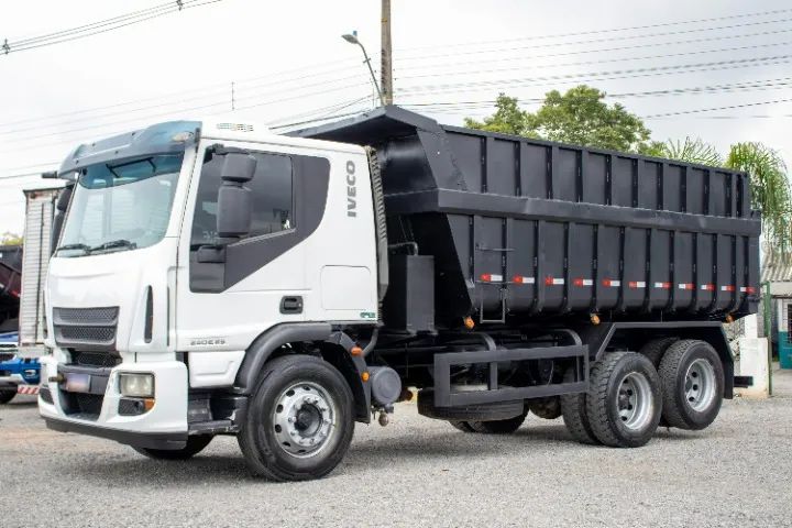 Iveco 240e25 - Foto 3