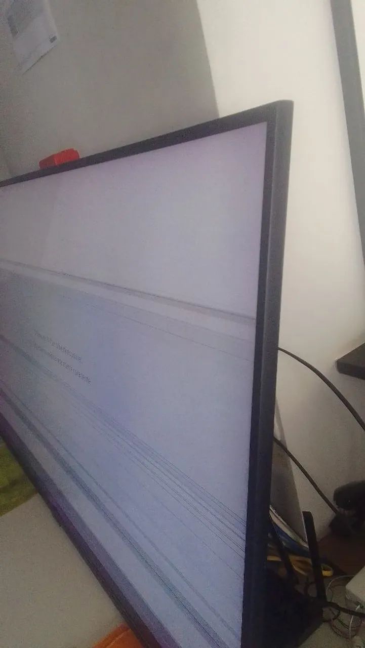 Vendo essa tv muito boa 