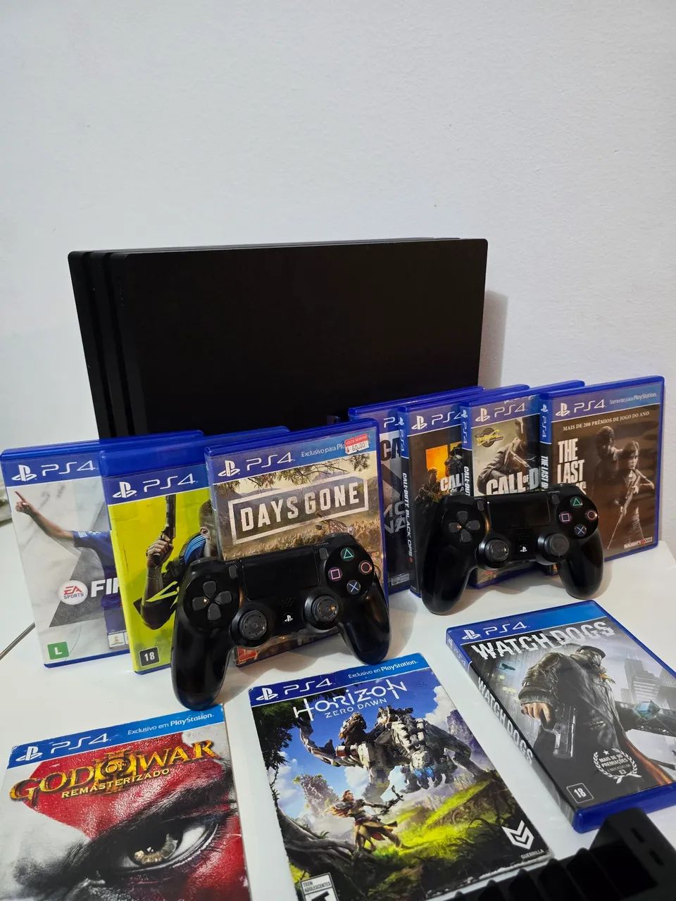 Playstation 4 Pro + 10 jogos