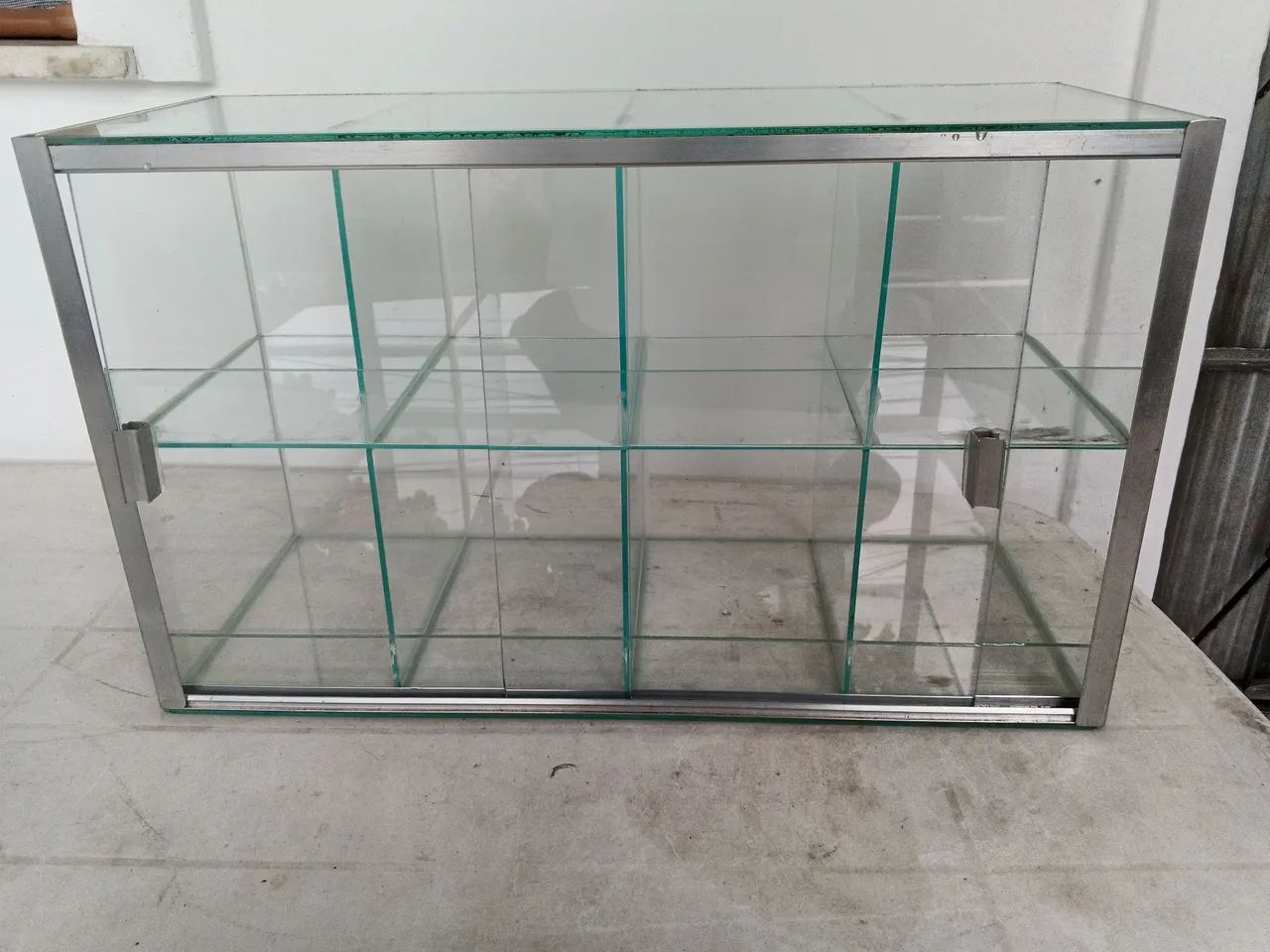 Expositora de vidro 2 andares - Foto 3