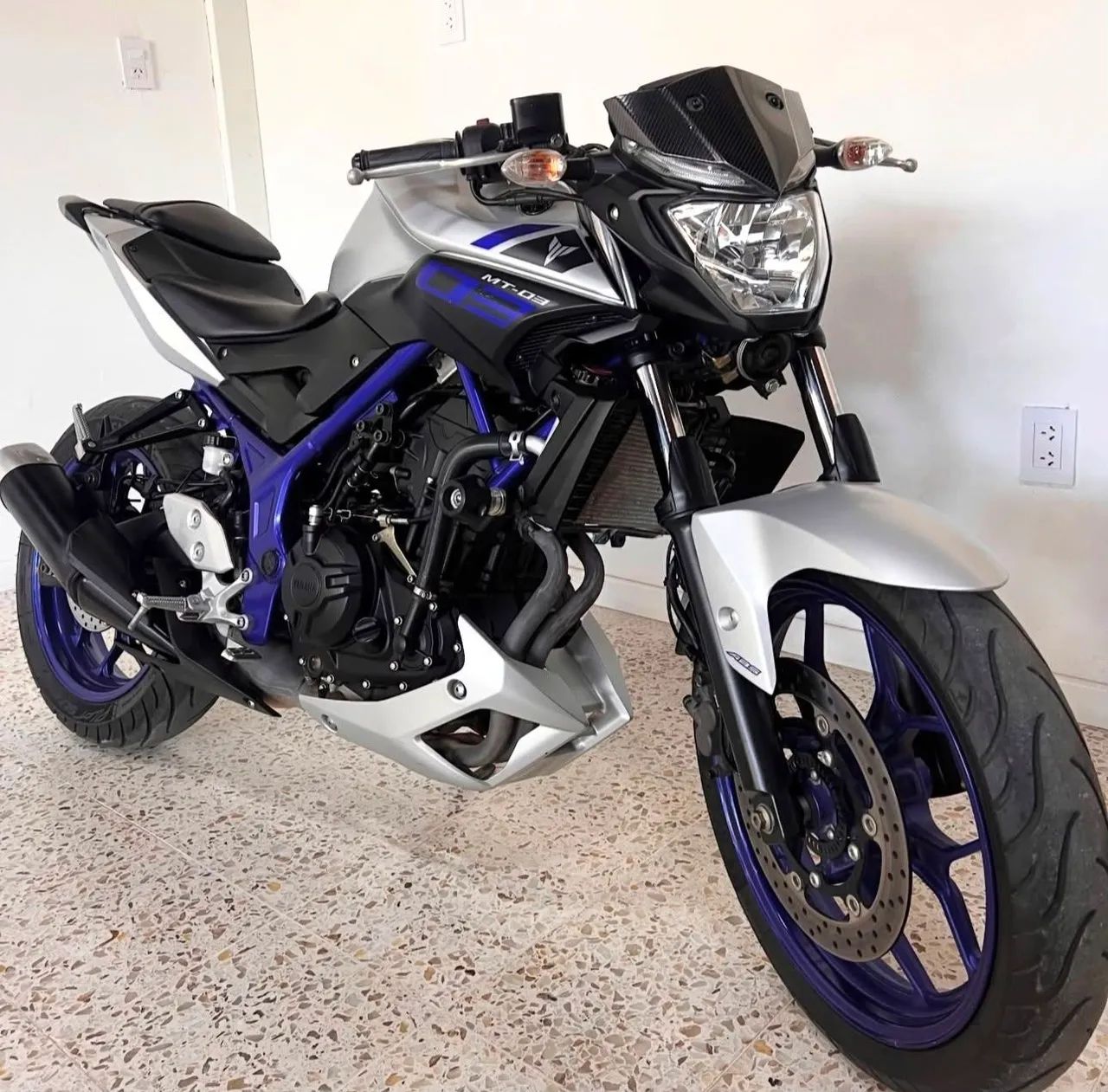 YAMAHA MT-03 