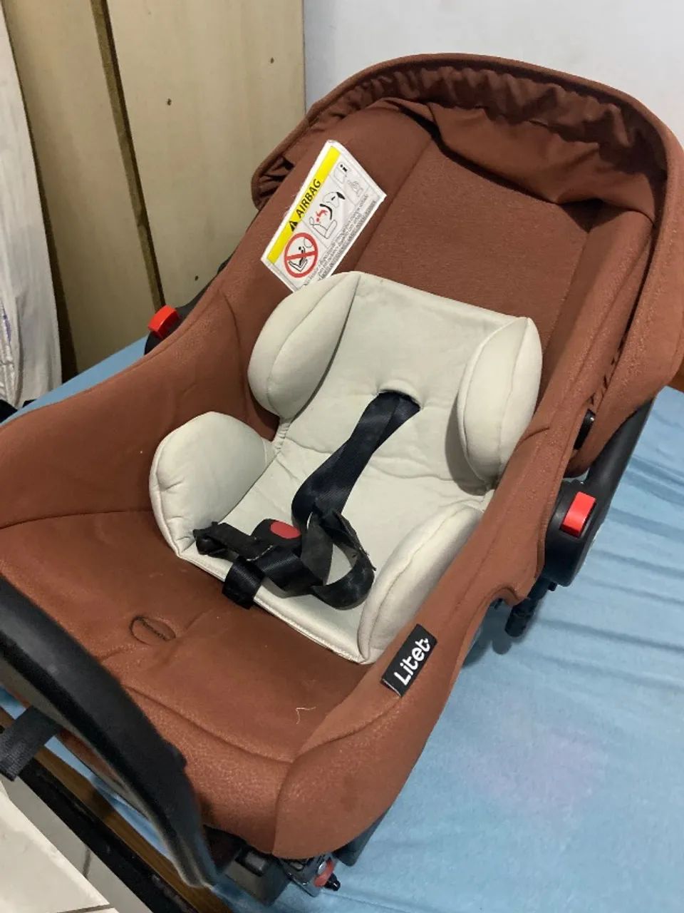 Bebê conforto litet 