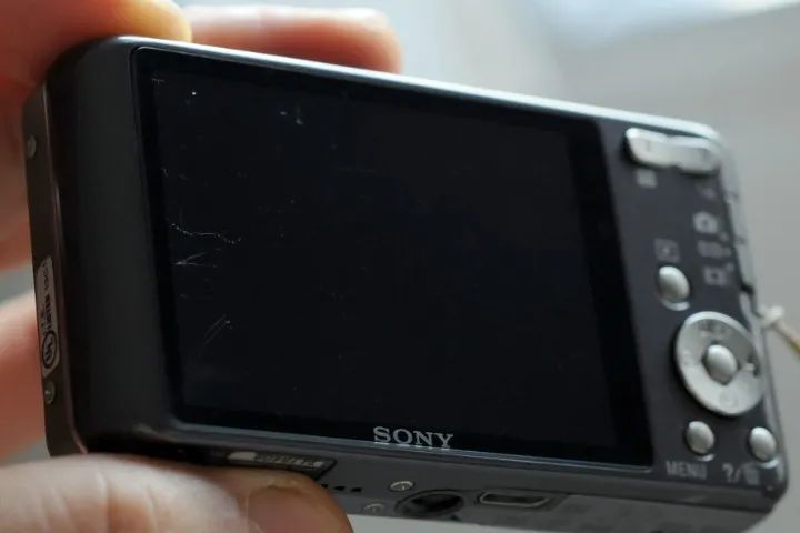 Câmera Sony cyber shot W570 - Foto 3