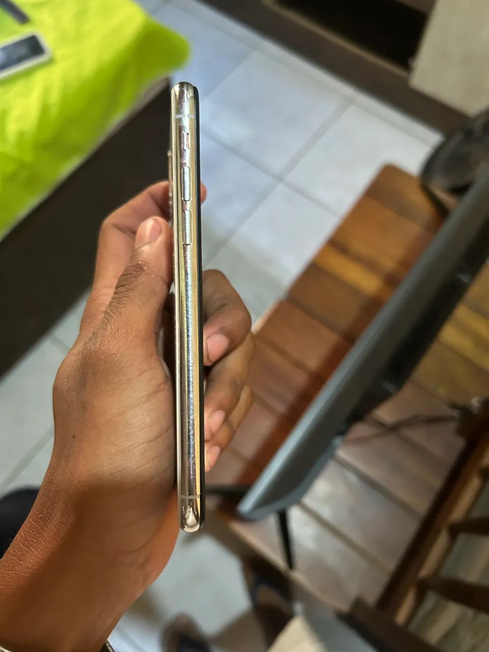 Vendo carcaça de iPhone 11 e xs - Foto 5