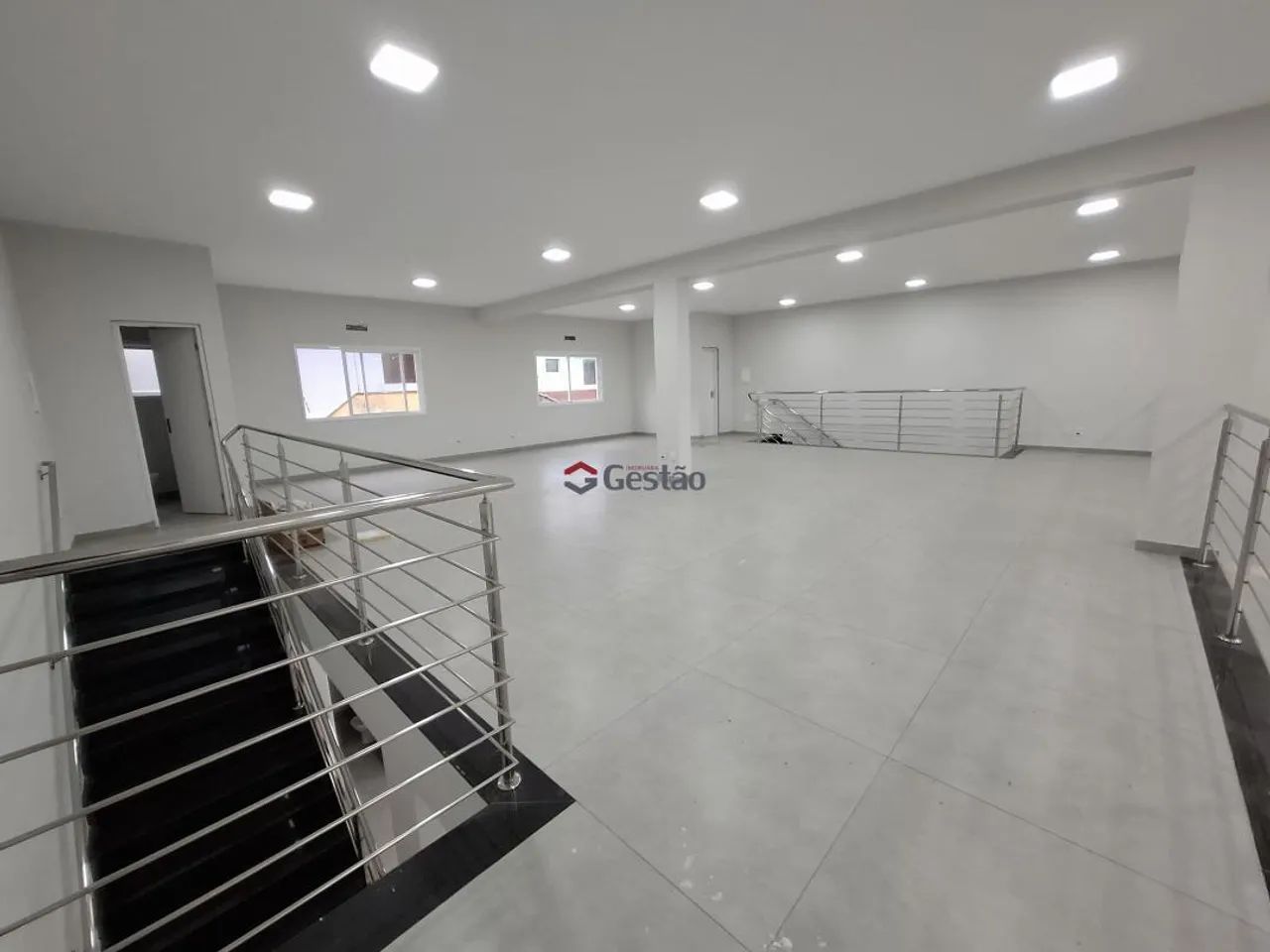 Excelente Loja Nova com mezanino Bairro Moinhos REF: C2021 - Foto 15